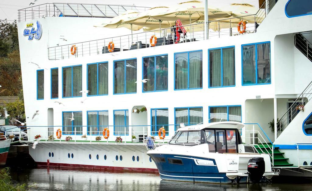 Hotel Bella Marina 주릴로브카 외부 사진